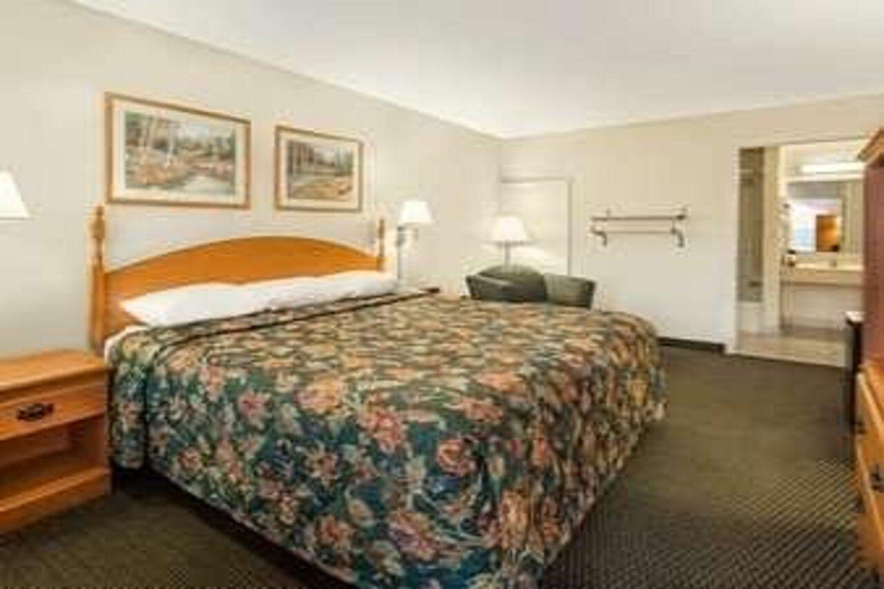 Knights Inn Crawfordsville Buitenkant foto